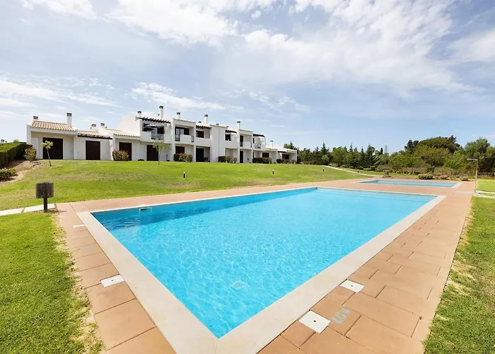 Devvine Beach And Golf